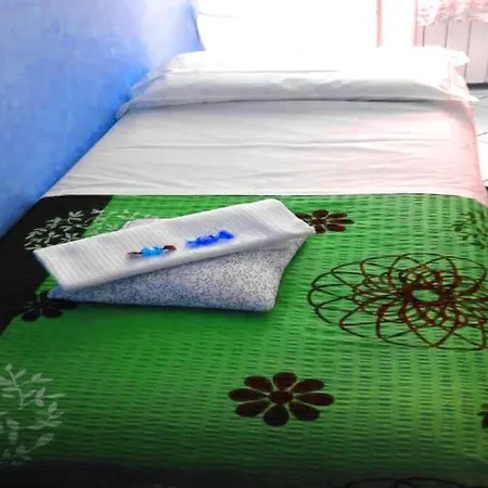 Bed & Breakfast Stazione Motorhome 3*