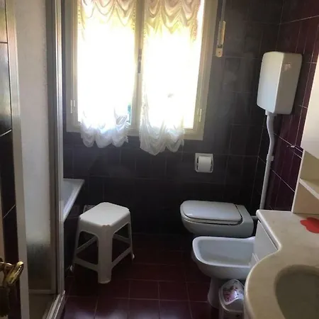Alojamento de Acomodação e Pequeno-almoço Stazione Motorhome Bolonha
